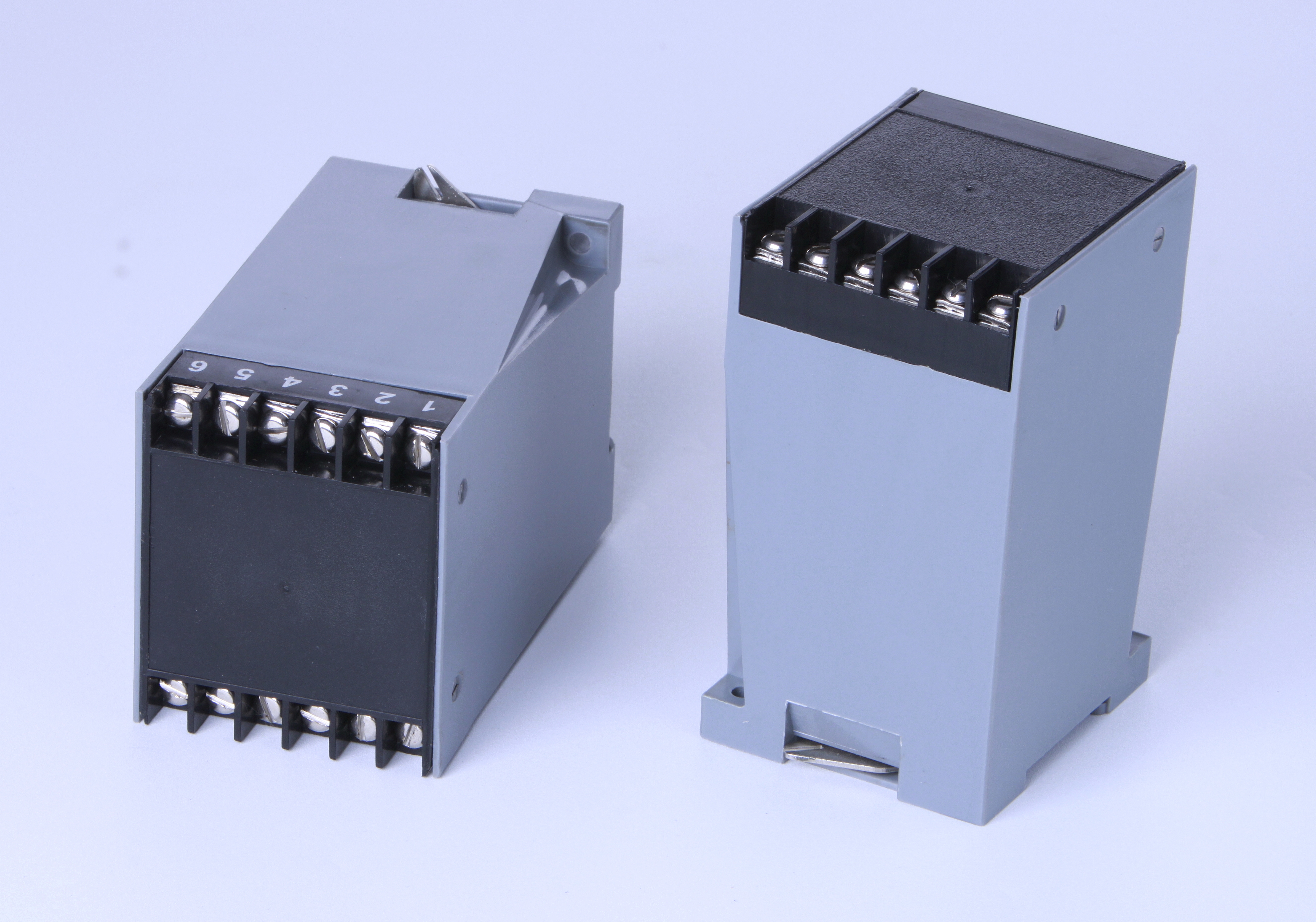 ENCLOSURE DIN RAIL/ SURFACE MOUNTING : EN-2/ 12/ 6 TERMINALS